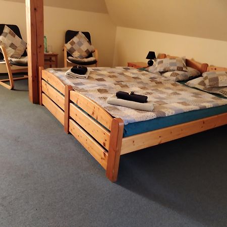 Hotel U Zvonu Kutná Hora Esterno foto