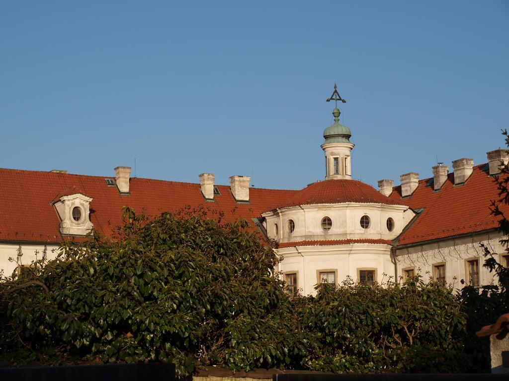 Hotel U Zvonu Kutná Hora Esterno foto