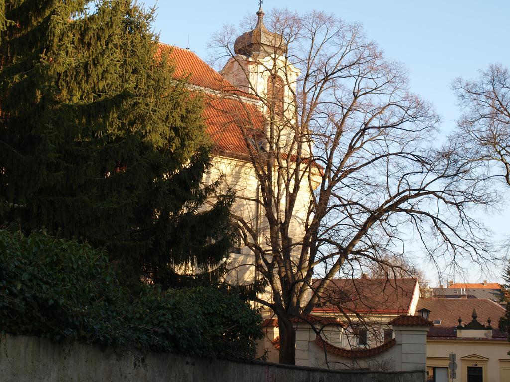 Hotel U Zvonu Kutná Hora Esterno foto