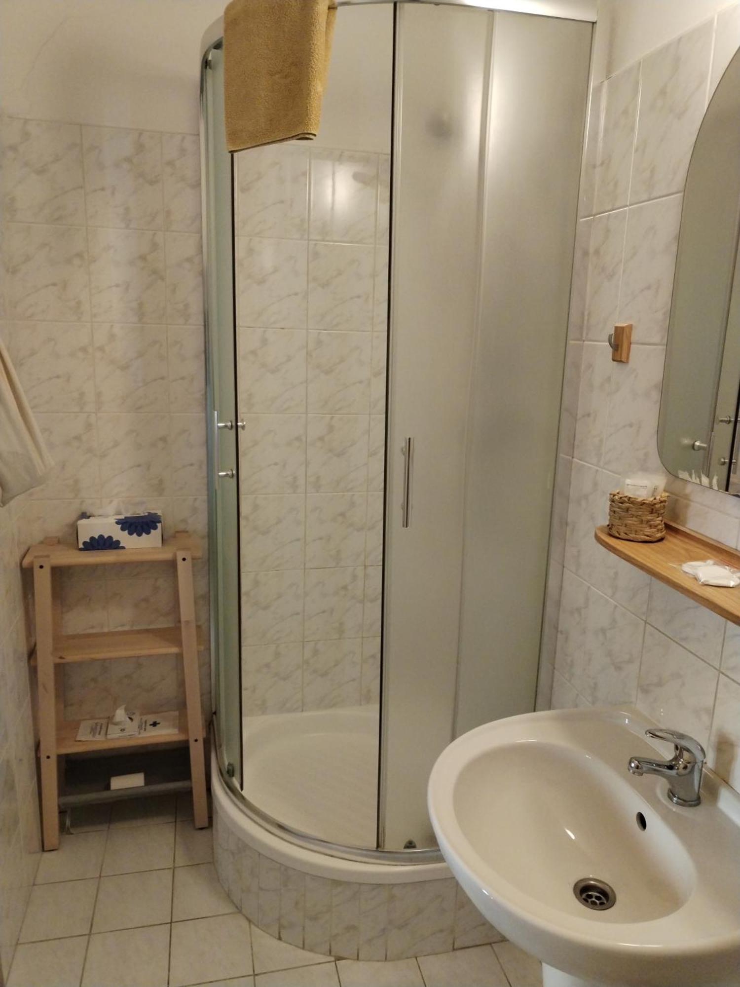 Hotel U Zvonu Kutná Hora Esterno foto